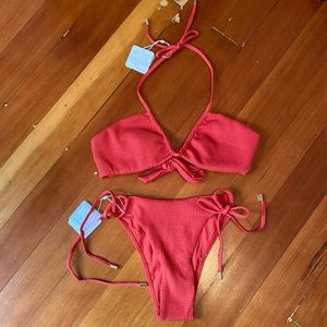 NWT Monday Swimwear Copacabana Top & Cala Conta Bottom in Sangría Crinkle Size S